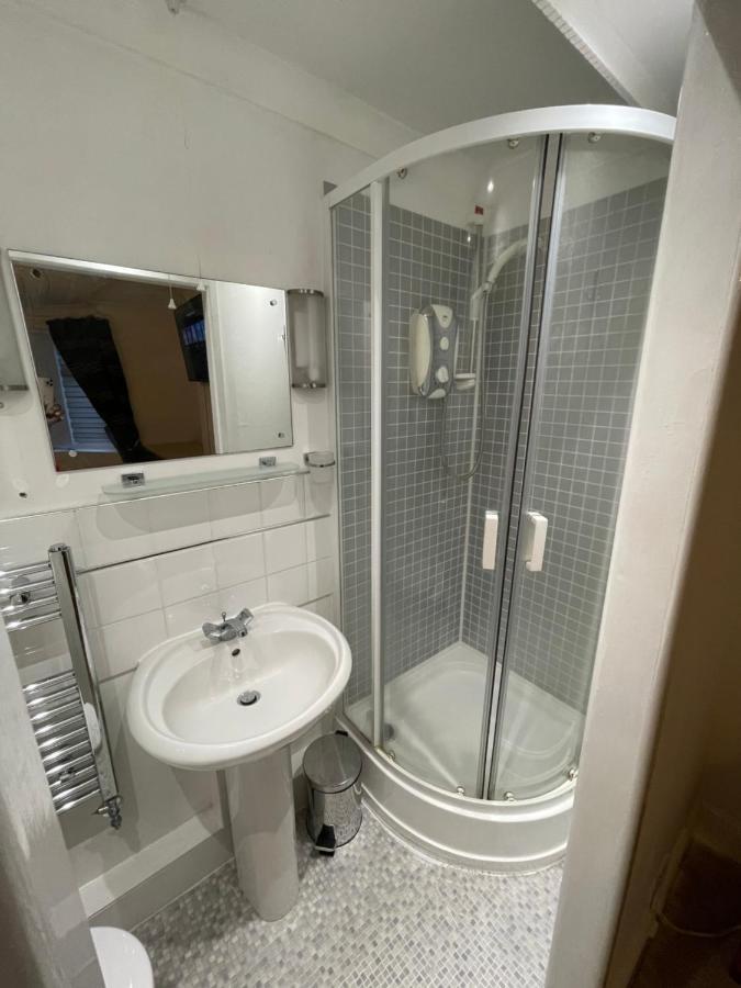 Alder En-Suites Self-Catering With Private Shower 1 Southampton Exterior photo
